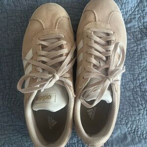 Women’s Adidas | Light Pink